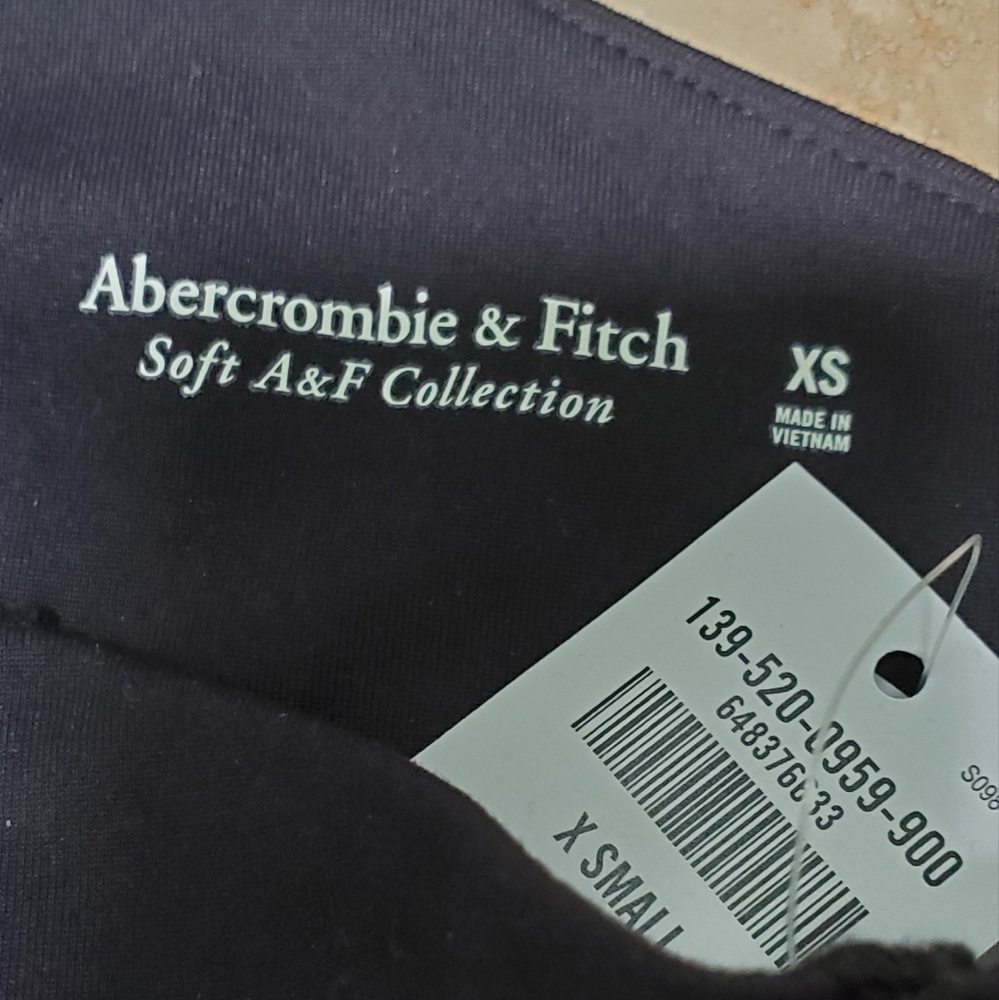 Abercrombie Black One-Shoulder Top - Picture 2 of 7